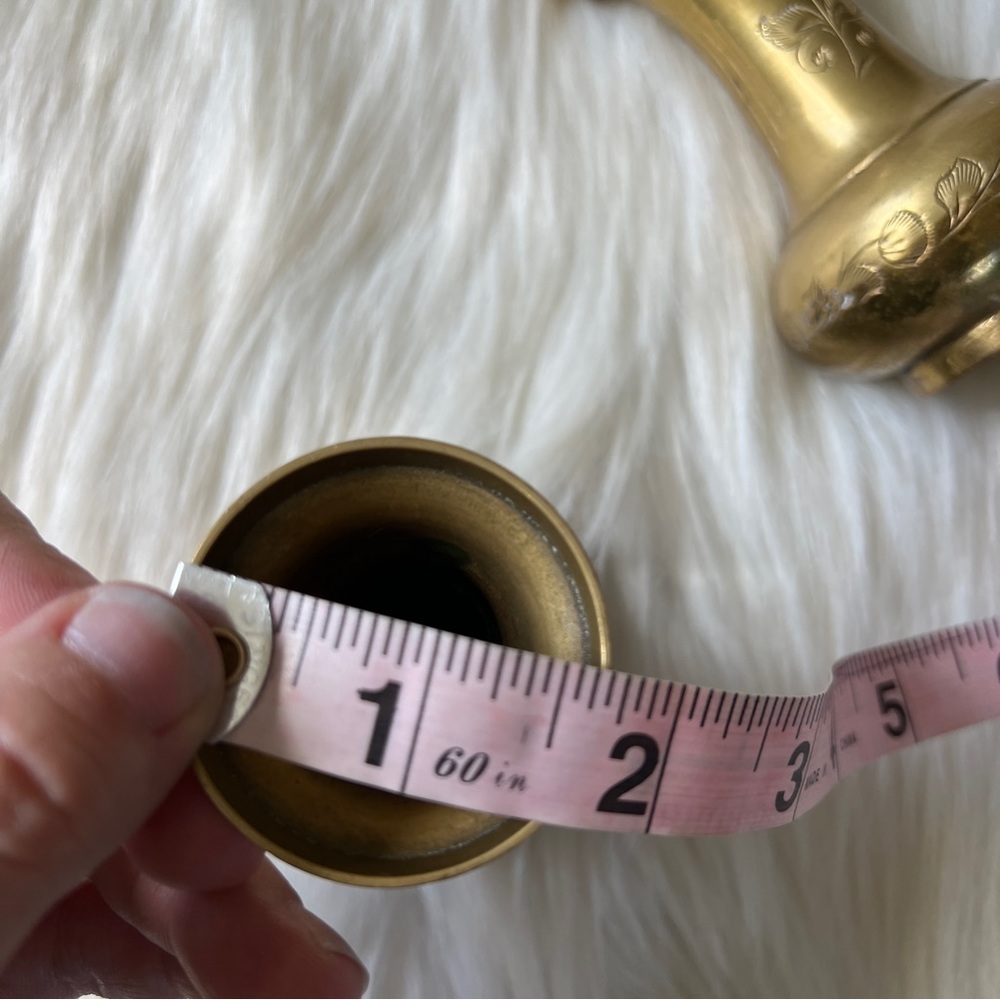 Vintage Ornate Carved Brass Matching Vases Made In India Mid Century - Picture 9 of 10